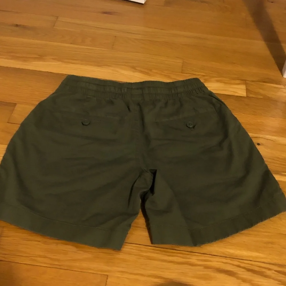 J. Crew Olive Green Drawstring khaki Shorts with White Cord size xs